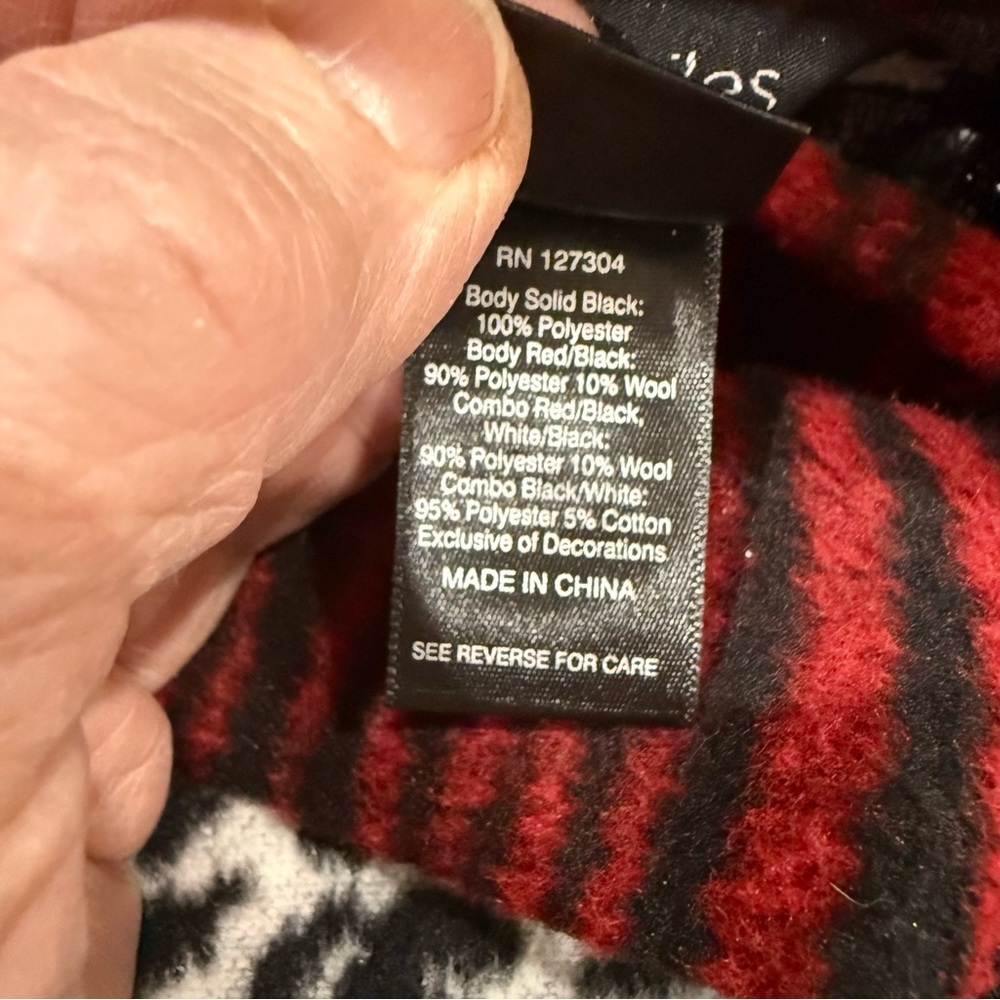 NWT Ali Miles Patchwork Jacket Black Red Artsy Cardigan Boho Size Small Petite - Picture 14 of 15